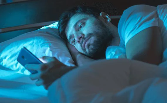 The Impact of Blue Light on Sleep Quality and How to Minimize Its Effects