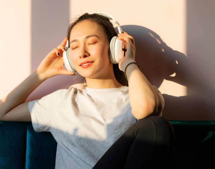 How Listening to Calming Music Relieves Stress