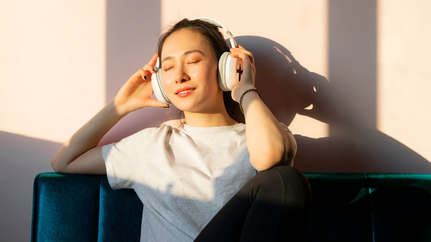 The Soothing Power of Music: How Listening to Calming Music Relieves Stress